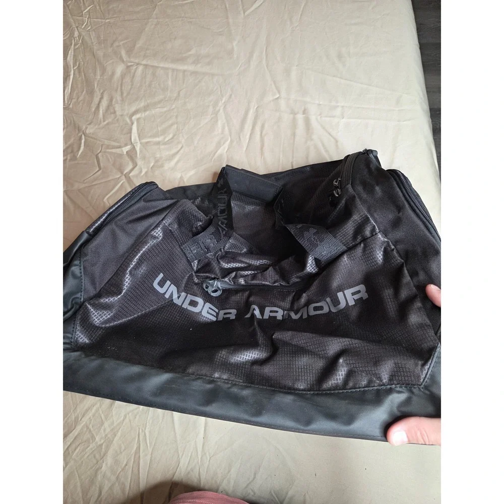 Under Armour Storm Chase Rice Duffle Bag Black NWT MSRP $79